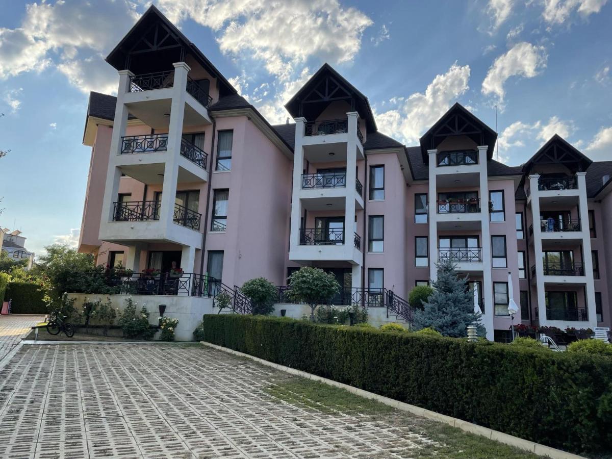Stunning 2-Bed Apartment In Sea Resort Varna Saints Constantine and Helena Luaran gambar
